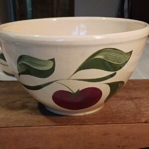 Green and Red Ceramic Bakeware Bowl with Leaf Design